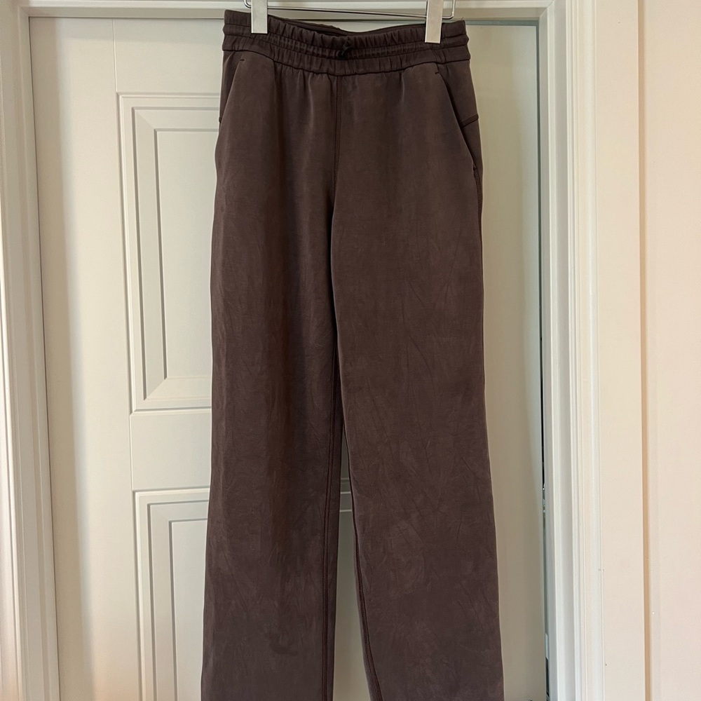 Lululemon Espresso Softstreme Pants size 4